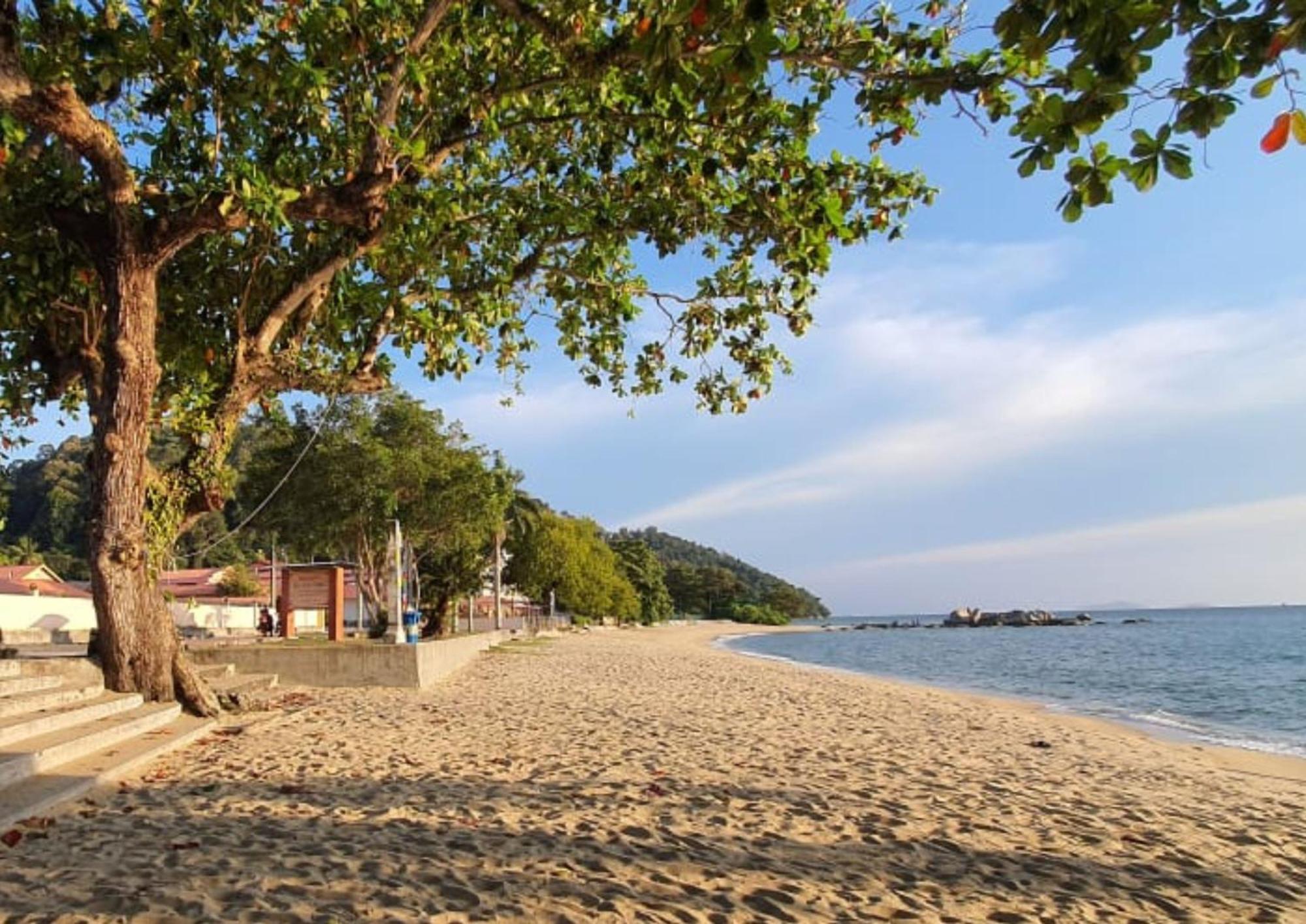Shoplot Hostel Pangkor Kampong Pasir Bogak Bagian luar foto